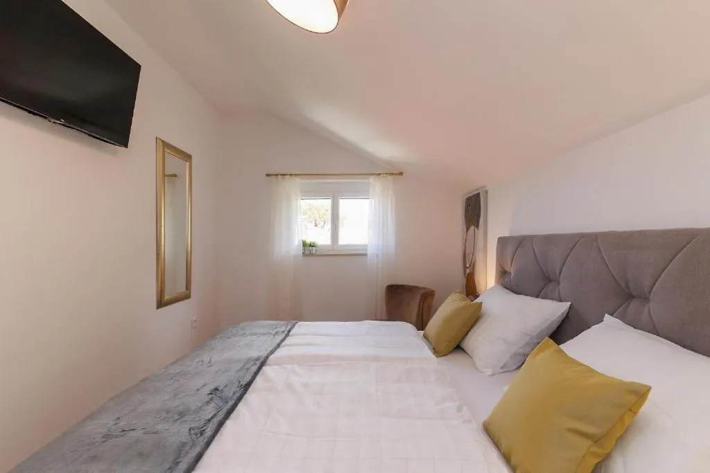 Apartmán Iva Selce 0*,
