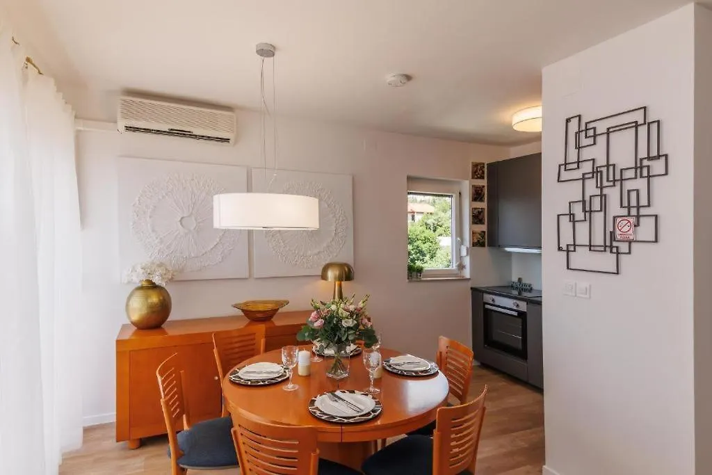 Iva Apartment Selce